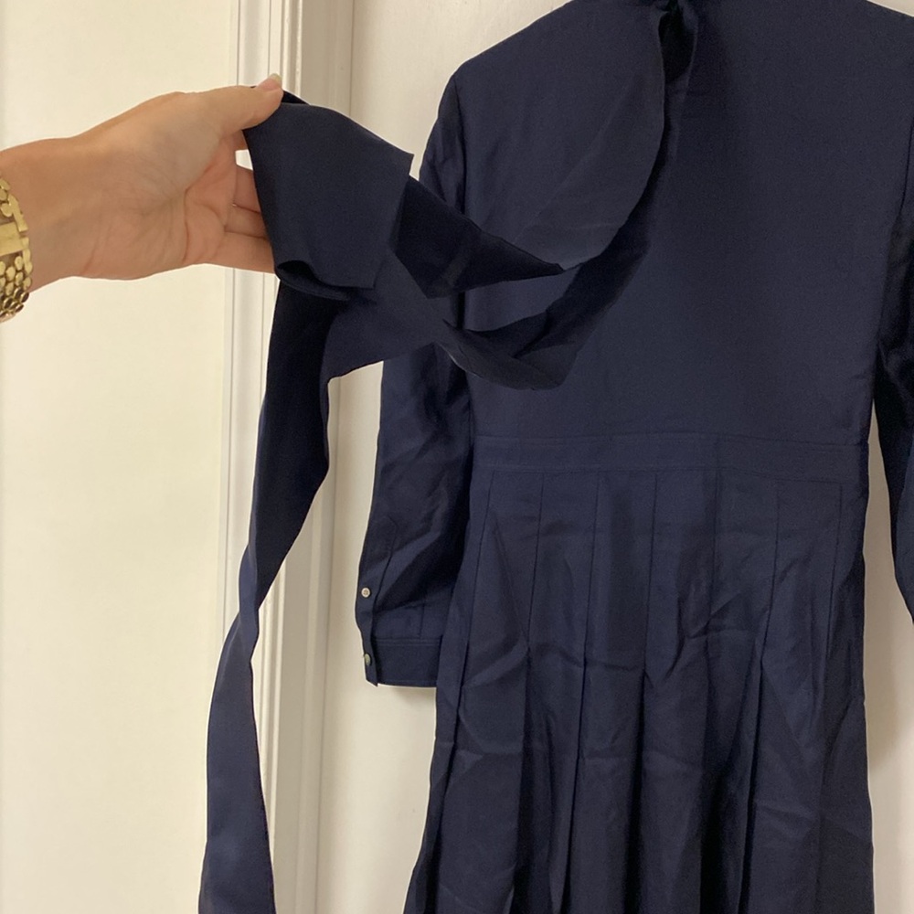 Tory Burch silk Navy Blue Dress with pleated skirt - Picture 5 of 8